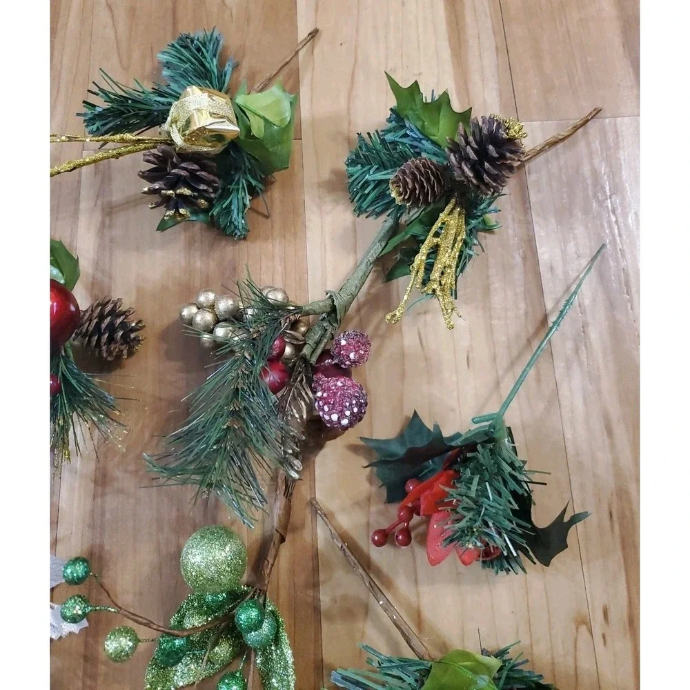Lot Of Christmas Floral Picks Fruit Berries Pinecones Presents Lot Of 12